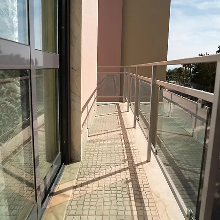 Conchas - Enjoy The Seaview Pool With The Only Steps Away *