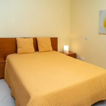 Conchas - Enjoy The Seaview Pool With The Only Steps Away Sesimbra