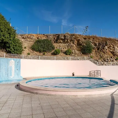 Conchas - Enjoy The Seaview Pool With The Only Steps Away
